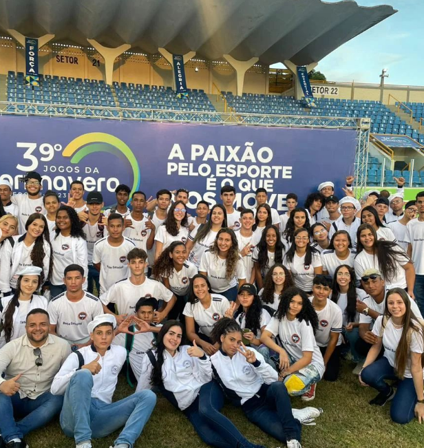 Alunos do CE Dr. Milton Dortas participam da abertura oficial dos Jogos da Primavera