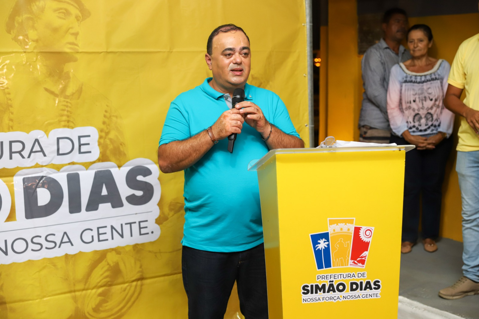 Cristiano Viana vence enquete para prefeito de Simão Dias