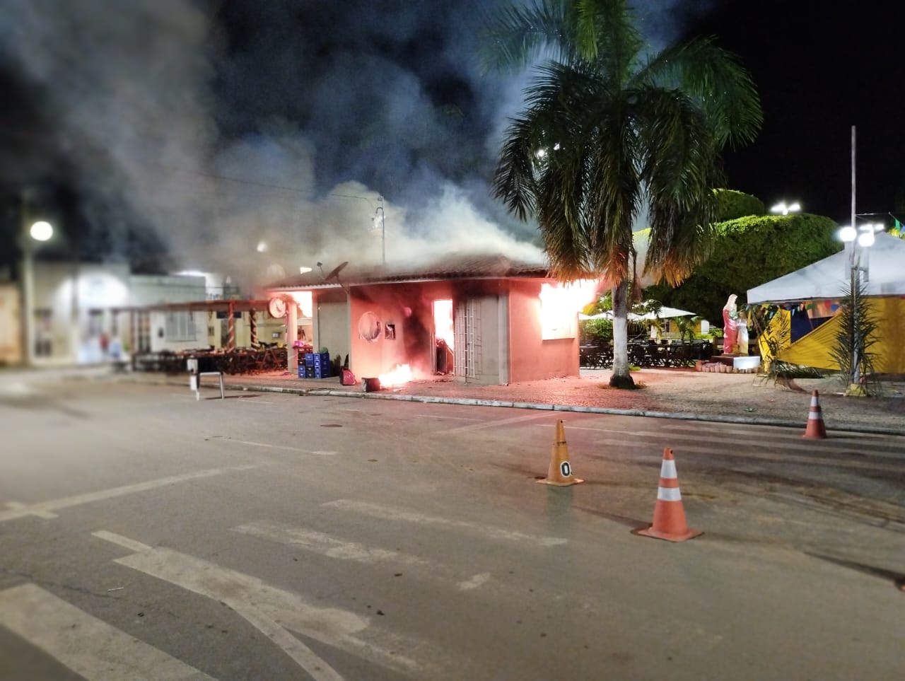 Enquanto a sociedade se comove com incêndio do Pica-Pau, aliado de Marival Santana prega a não reabertura do estabelecimento