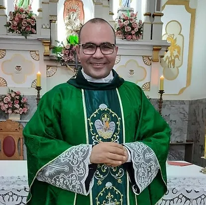 Missa pelo 10º aniversário de sacerdócio do padre Eder Dias acontece nesta terça