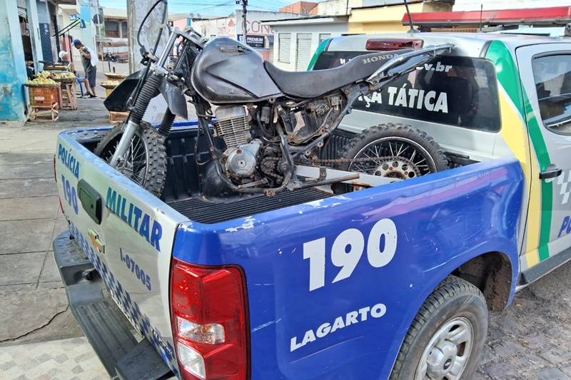 Em Lagarto, polícia apreende motocicleta com adulteração no chassi