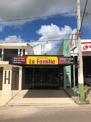 Restaurante La Família dispõe de vaga de emprego em Simão Dias