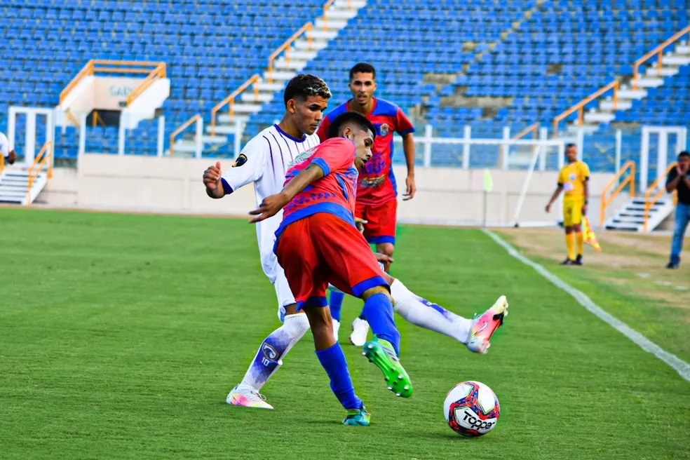 Riachão larga na frente na semifinal do Sub-20 da Série A2