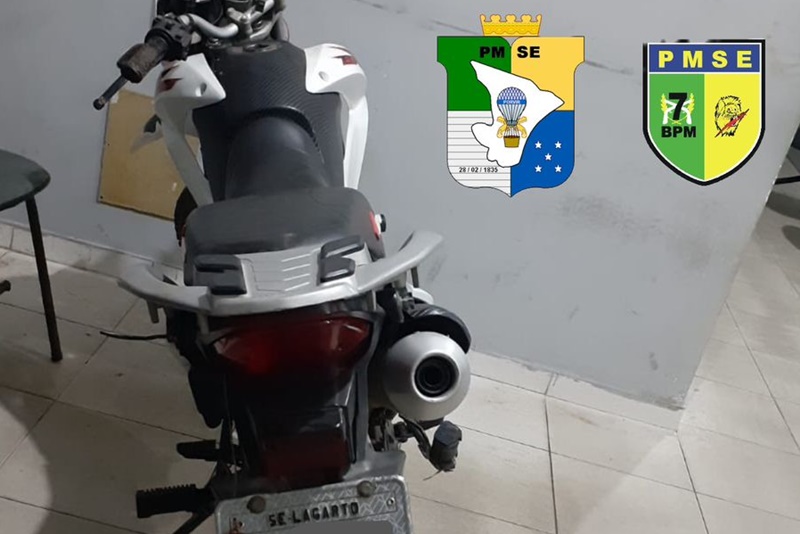 Motocicleta é apreendida com restrição de roubo/furto em Lagarto